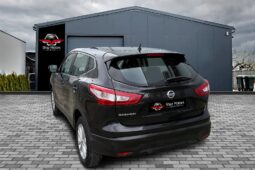 
										Nissan Qashqai 1.2L Auto full									