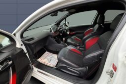 
										Peugeot 208 GTI 1.6L full									