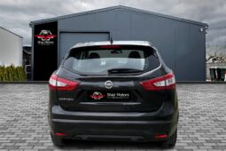 
										Nissan Qashqai 1.2L Auto full									