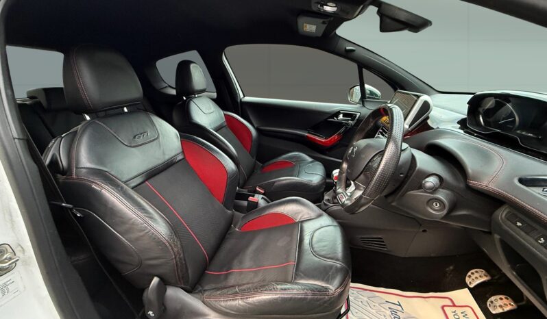 
								Peugeot 208 GTI 1.6L full									