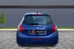 
										Peugeot 208 1.2L full									
