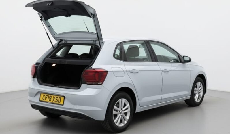 
								Volkswagen Polo 1.6L TDI full									