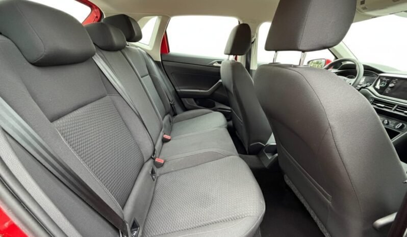 
								Volkswagen Polo 1.0L full									