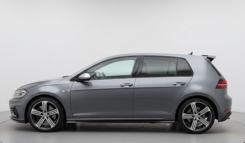 
								Volkswagen Golf R 2.0 Petrol full									