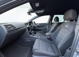 
										Volkswagen Golf R 2.0 Petrol full									