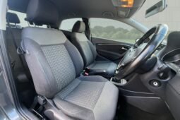 
										Volkswagen Polo 1.0L Manual full									