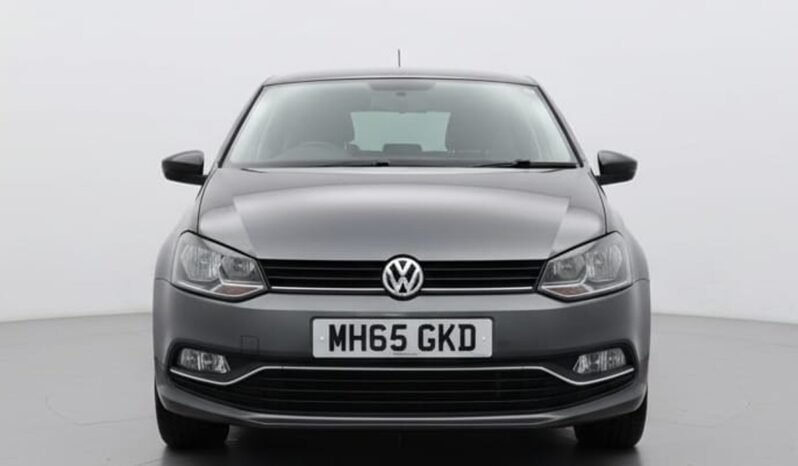 
								Volkswagen Polo 1.0L Manual full									