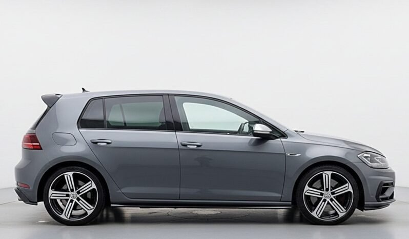 
								Volkswagen Golf R 2.0 Petrol full									