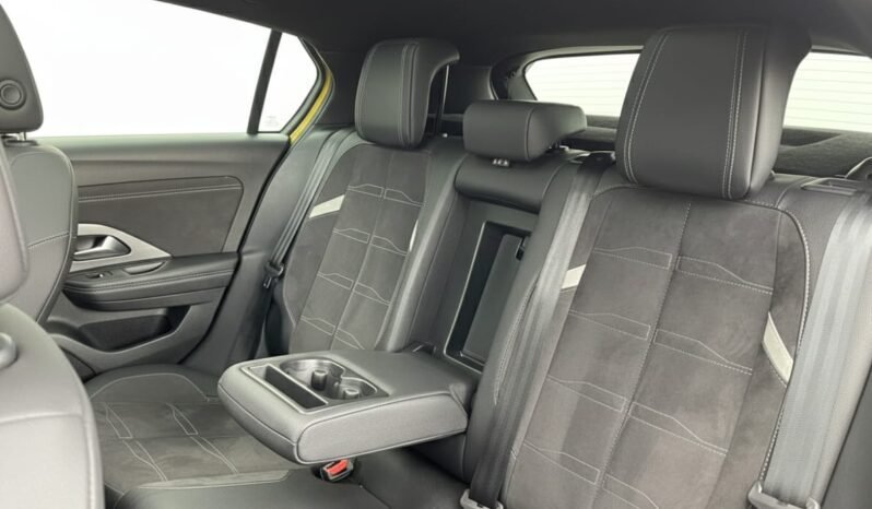 
								Vauxhall Astra 2023 full									