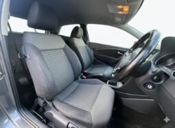 
										Volkswagen Polo 1.0L Manual full									