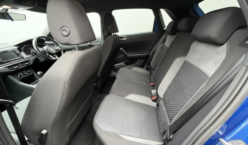 
								Volkswagen Polo R line full									