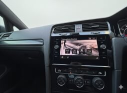 
										Volkswagen Golf R 2.0 Petrol full									