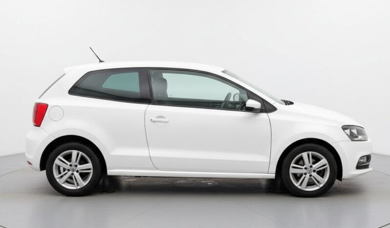 
								Volkswagen Polo 1.0L full									