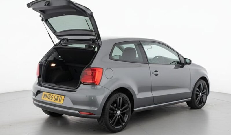 
								Volkswagen Polo 1.0L Manual full									