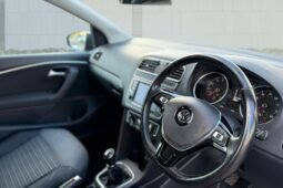 
										Volkswagen Polo 1.0L Manual full									