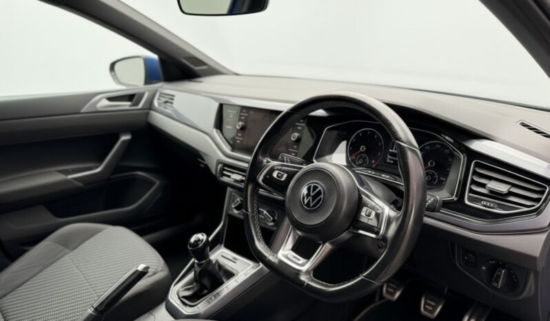 
								Volkswagen Polo R line full									