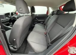 
										Volkswagen Polo 1.0L full									