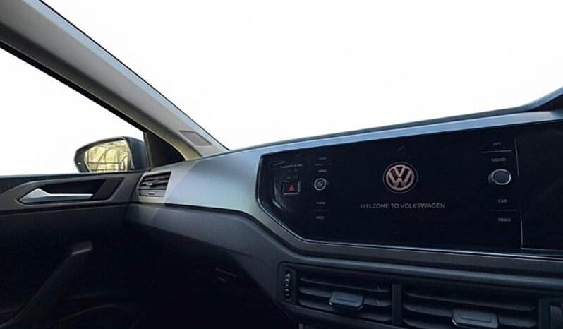 
								Volkswagen Polo 1.0 Grey Petrol full									