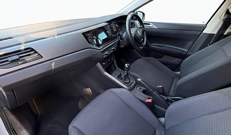 
								Volkswagen Polo 1.0 Grey Petrol full									